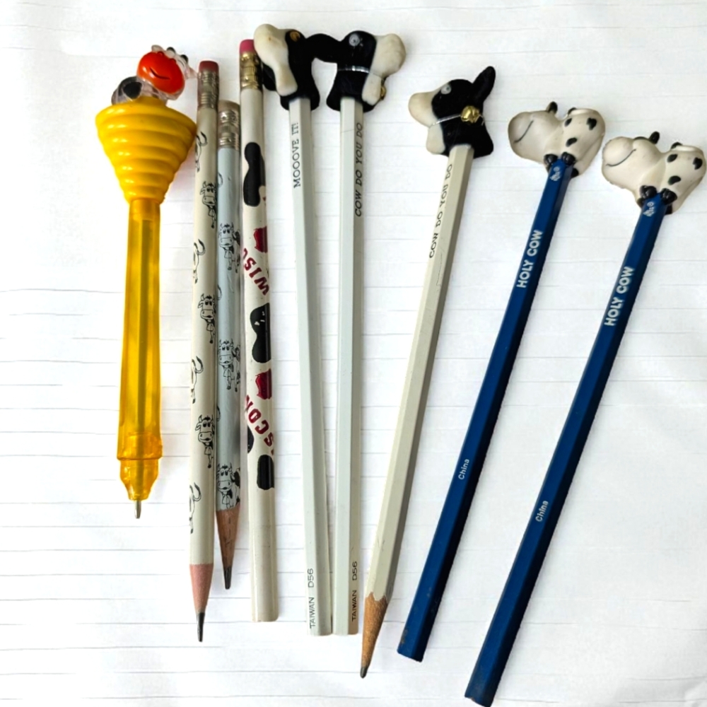 Vintage Lot Of Cow Wisconsin Theme Pencils Pen Fuzzy Tops